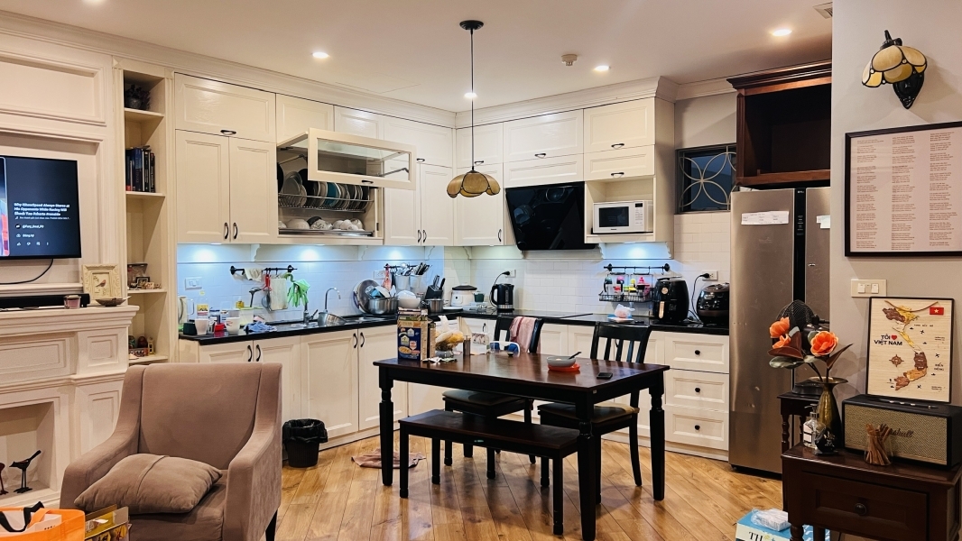 Cần bán căn hộ chung cư Hei Tower 925m² 3PN 2 WC 125 tỷ.