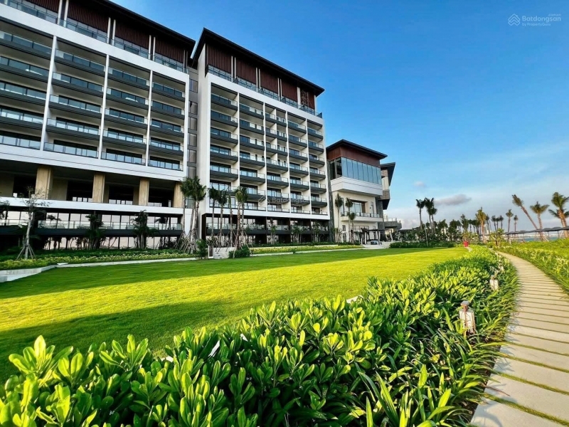 Cần bán căn hộ mặt biển Aria Bay Tower 2 tỷ 30m2 giá ưu đãi tại Bãi Cháy Hạ Long