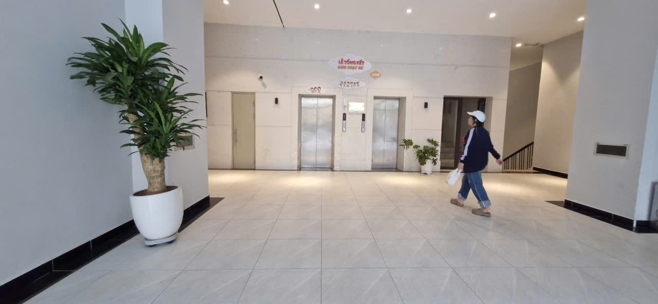 Cần bán chung cư 230 Lạc Trung – diện tích 103 m² tầng trung giá 8.5 tỷ SĐCC