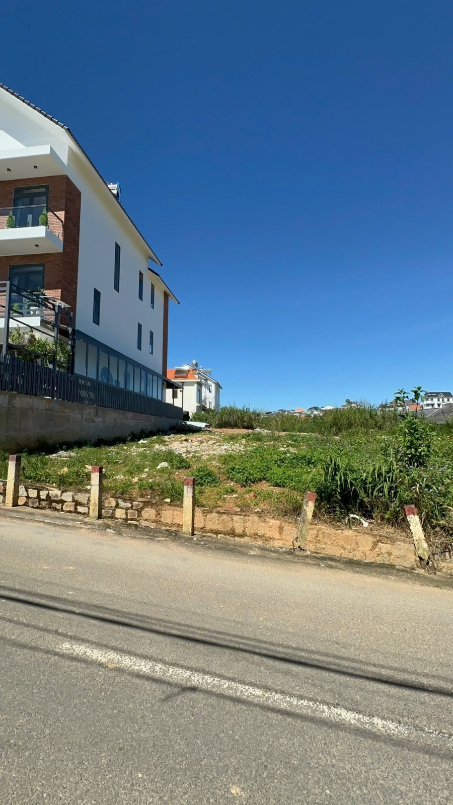 Cần Bán Gấp Đất Biệt Thự Rộng 2 Mặt Tiền Đường Nguyễn Hữu Cầu Đà Lạt 500m2 Giá Chỉ 11 Tỷ