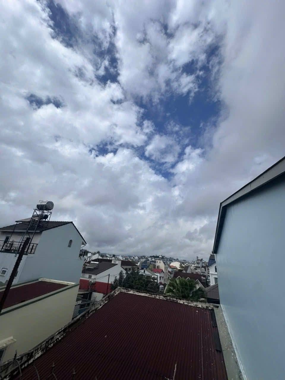 Cần Bán Gấp Lô Đất XD Sổ Riêng Gần Trung Tâm Đường Cổ Loa P2 Đà Lạt Giá Chỉ 3.9 Tỷ