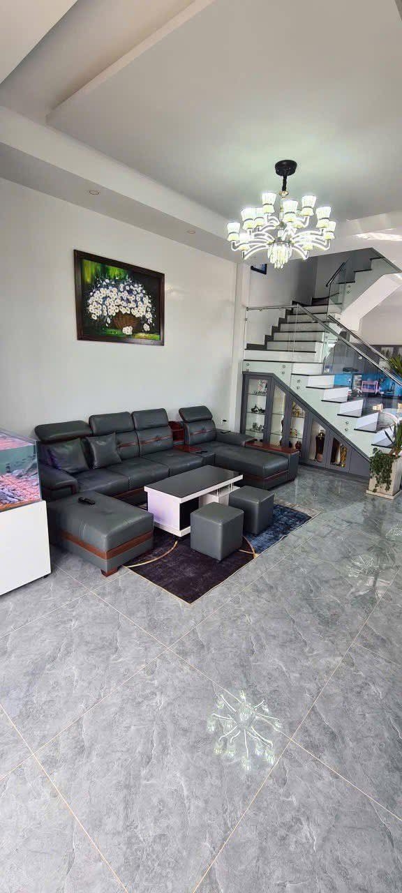 Cần Bán Gấp Nhà Đẹp Đường Nguyễn Hữu Cầu Đà Lạt 126m2 Giá 4.5 Tỷ