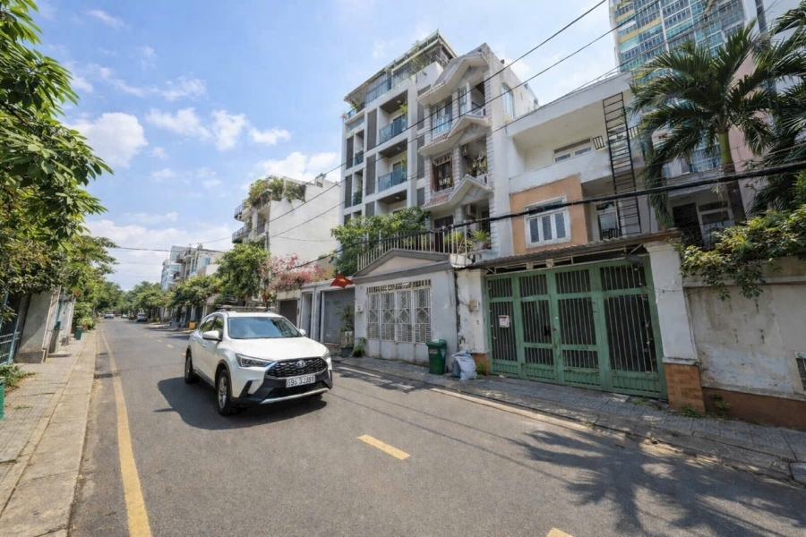 cần Bán nhà mặt tiền dg số 16  An Phú – gần The Vista Quận 2