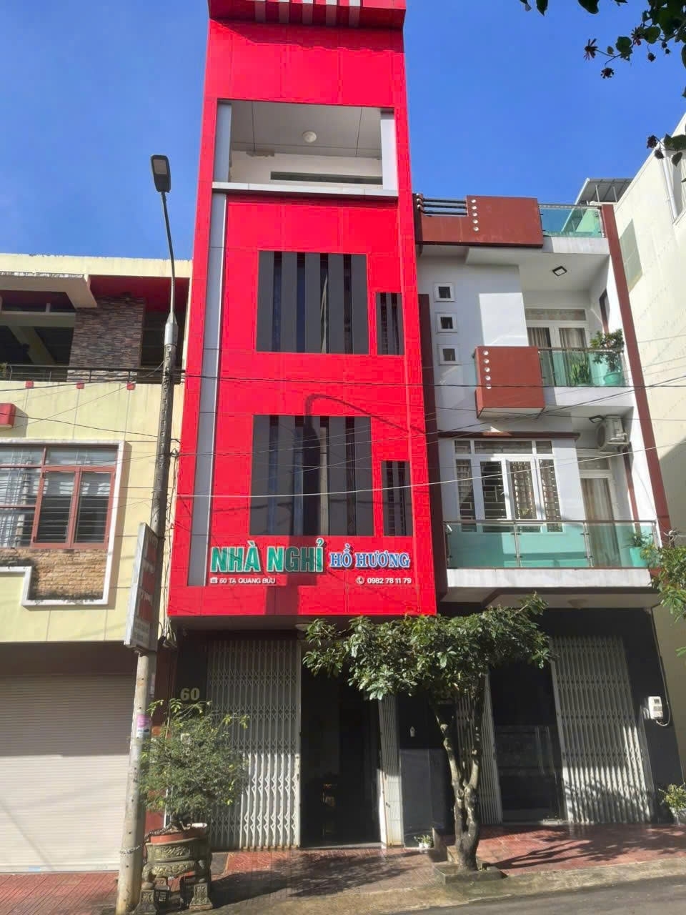 CẦN BÁN NHÀ NGHỈ TRUNG TÂM PLEIKU – DÒNG TIỀN ỔN ĐỊNH