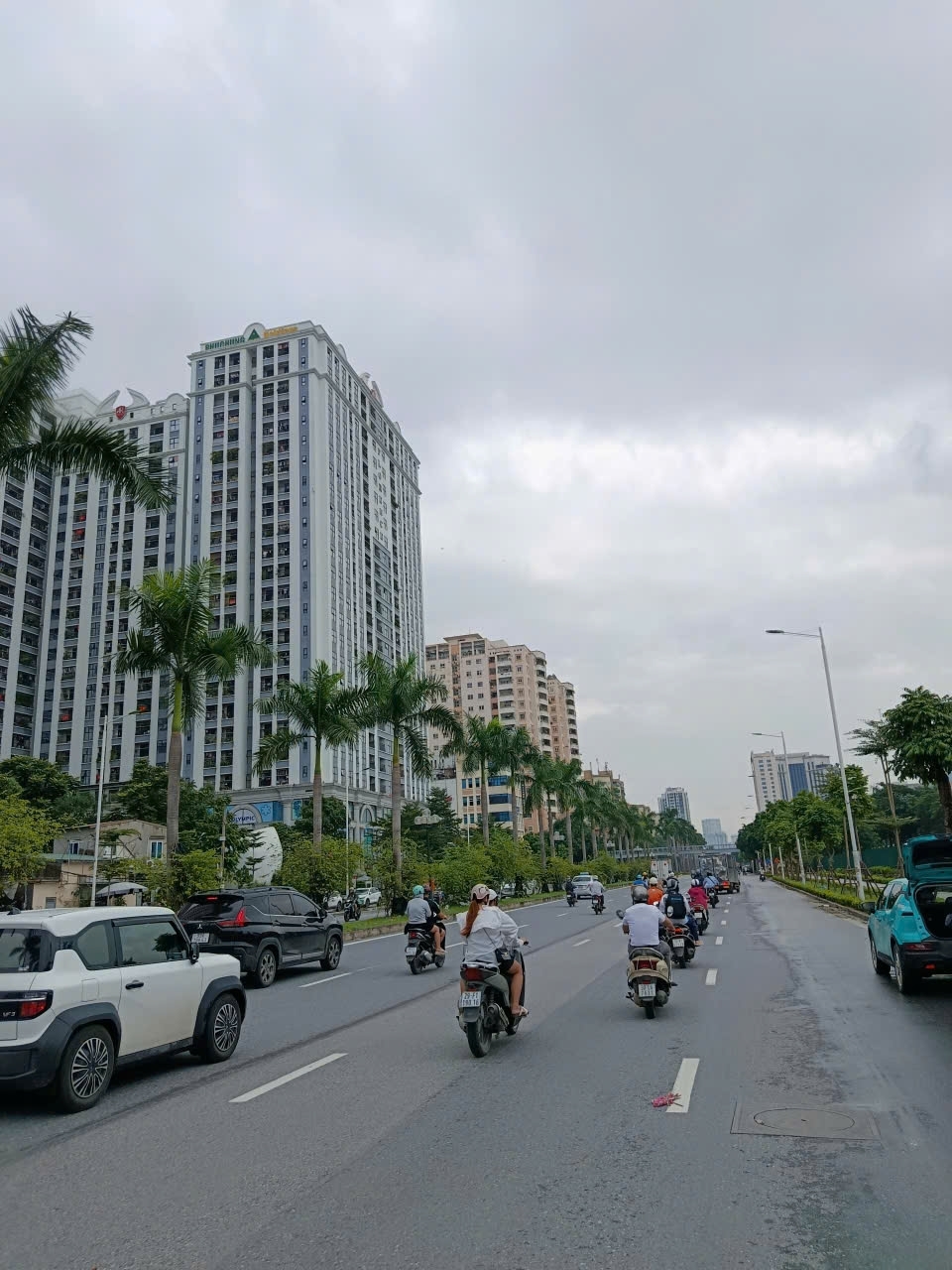 Căn hộ cao cấp 62m2 toà Iris garden Trần Hữu Dực Mỹ Đình nhỉnh 6 tỷ