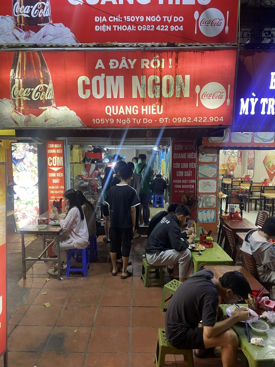 Cần sang nhượng lại cửa hàng cơm tại Phố ăn uống huyền thoại ở Hà Nội