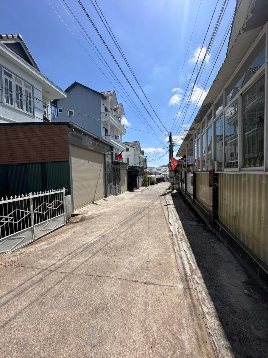 Cần Tiền Bán Gấp Đất Rộng Giá Tốt Đường Hồ Xuân Hương Đà Lạt 1590m2