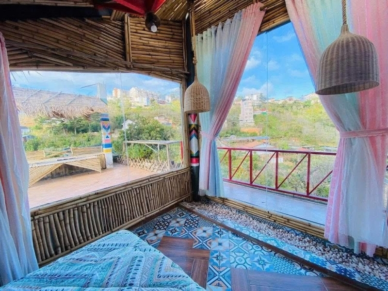 CẦN TIỀN BÁN GẤP HOMESTAY 18 PHÒNG ĐƯỜNG HOÀNG HOA THÁM ĐÀ LẠT 481m2 GIÁ 17 TỶ