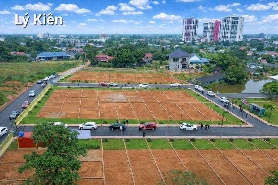 Cần tiền mua chung cư tôi muốn bán lô đất 100m2 ngay QL21 mặt tiền 502m rẻ hơn thị trường 300tr.