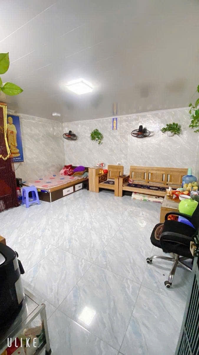 CC bán nhà bên chẵn phố Bạch Đằng 45m2x 3 tầng 4 ngủ 25m ra mặt phố