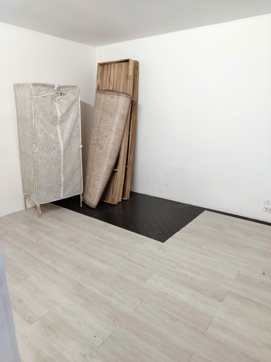 Cc cần cho thuê nhà nguyên căn ngõ 274 Đinh Công 30m2x2 tầng3 ngủ2 wc 8.5 triệu