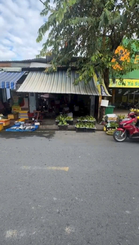 CC GỬI GẤP BÁN NHÀ (8.4x45) MẶT TIỀN THÁI THỊ GIỮ XÃ BÀ ĐIỂM HÓC MÔN