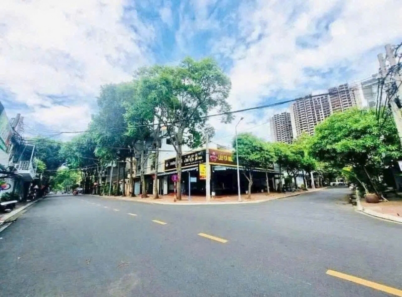 CCDV. BÁN ĐẤT 245m2 GÓC 2 MẶT TIỀN – TRUNG TÂM THƯƠNG MẠI PHƯỜNG 7 TP. VŨNG TÀU