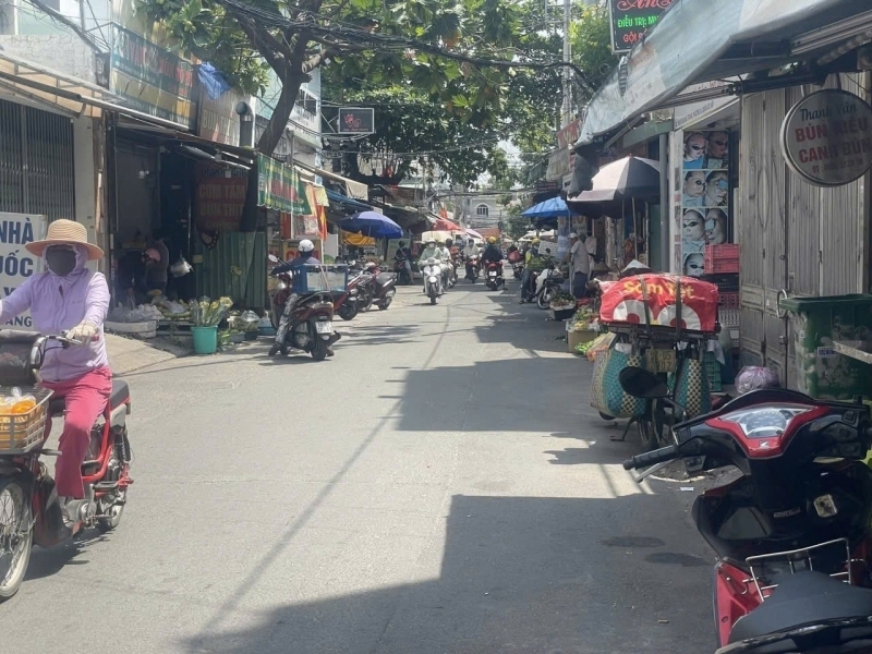 CHDV 3 LẦU 19P GẦN EMART 2 PHAN HUY ÍCH – QUANG TRUNG CÁCH MT 20M