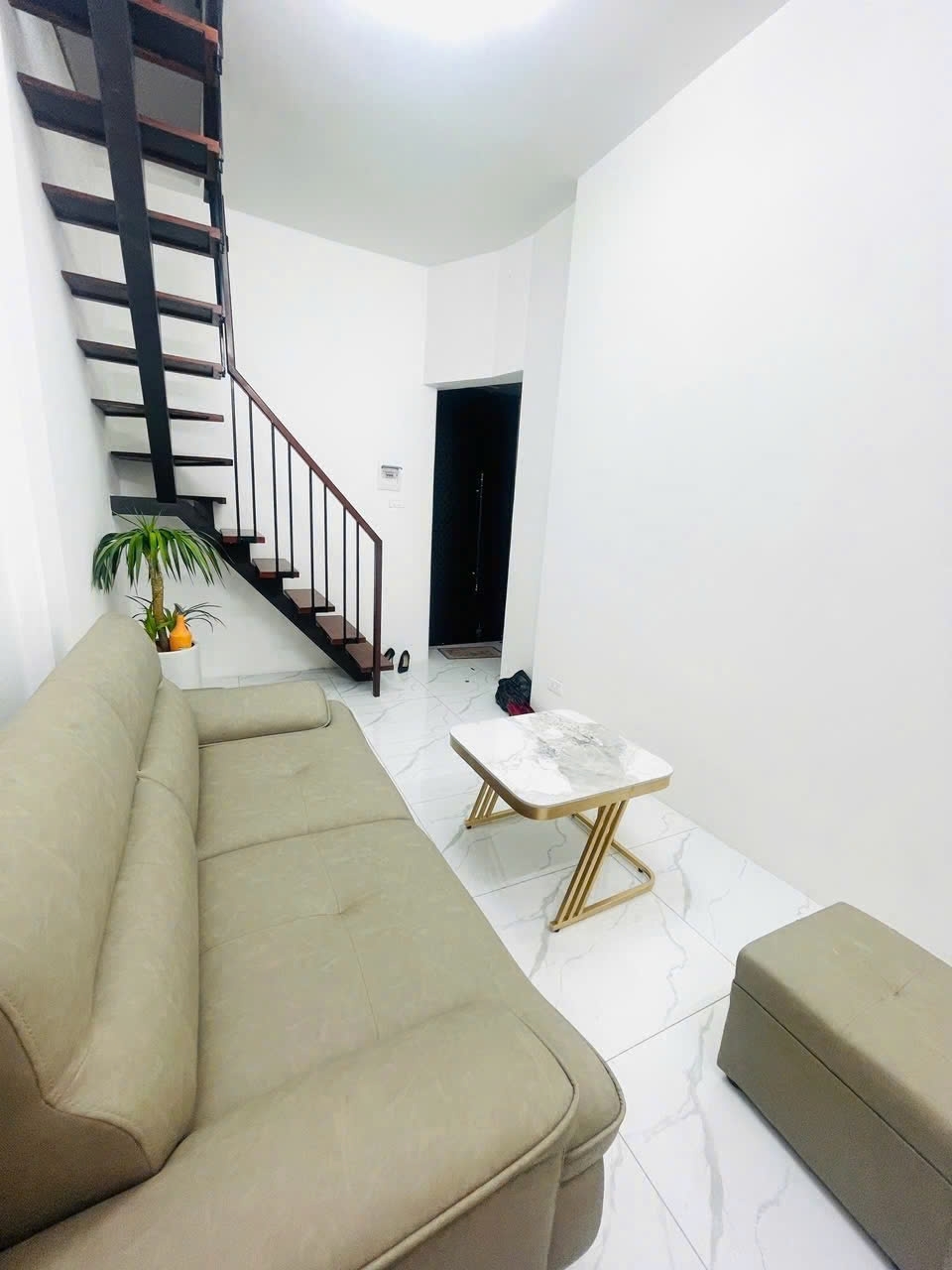 CHỈ 4.8 TỶ ĐÃ SỞ HỮU NGÔI NHÀ 15M Ở HOÀNG HOA THÁM NGÕ THÔNG TIÊN ÍCH NGẬP TRÀN.