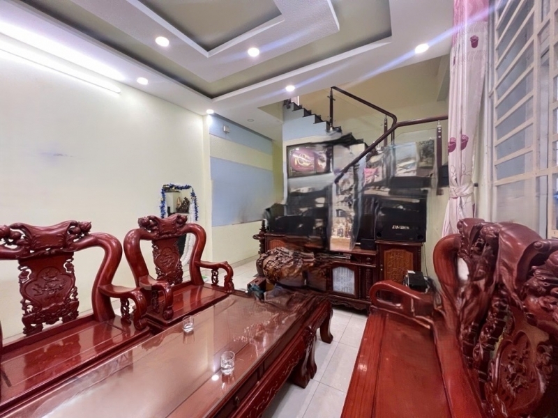 CHỈ 69 TỶ SỞ HỮU DT:106M2-NHÀ 3 TẦNG-HXH NGUYỄN VĂN TĂNGQ9