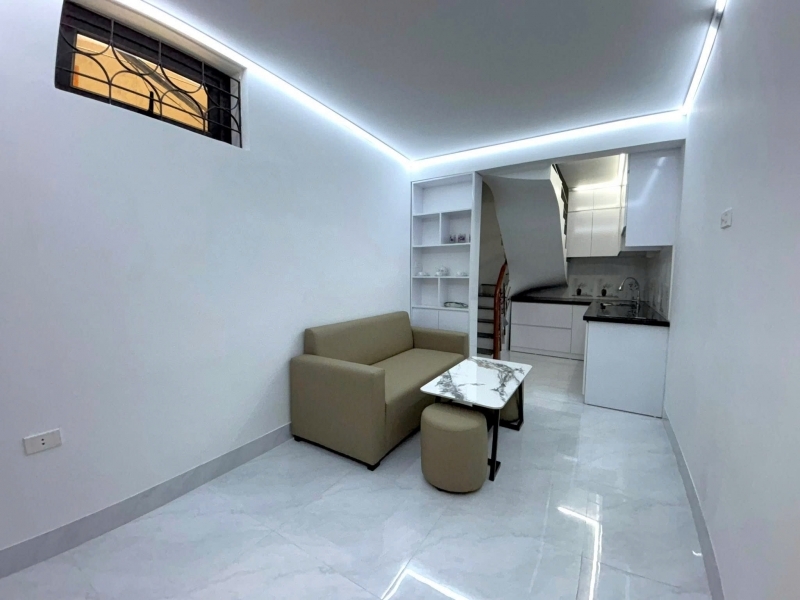 CHỈ 7.3 TỶ ĐÃ SỞ HỮU NGAY CĂN NHÀ 22M VỊ TRÍ ĐẸP TẠI NGAY TẠI HOÀNG HOA THÁM