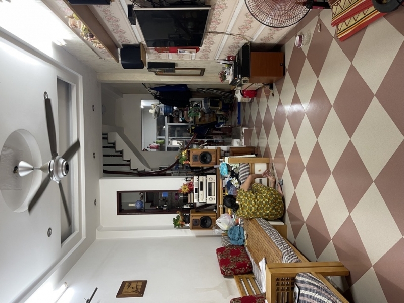 Chỉ hơn 10 tỷ nhà 47m x 4T ngõ 193 Bồ Đề oto thông qua nhà vào nhà cách hồ chưa đến 100m.