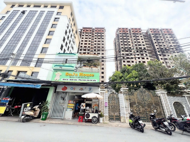 CHÍNH CHỦ 1 ĐỜI CẦN BÁN NHÀ 3 TẦNG MẶT TIỀN Đ.HUỲNH TẤN PHÁT QUẬN 7 - NGANG VUÔNG ĐẸP 5M*36M* LIÊN