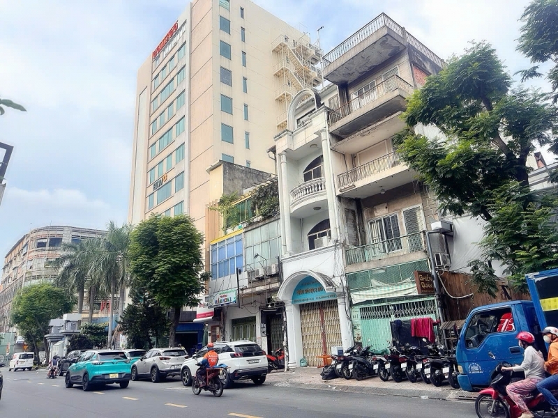 CHÍNH CHỦ 1 ĐỜI XƯA CẦN BÁN NHÀ MẶT TIỀN KD Đ.NGUYỄN THIỆN THUẬT QUẬN 3 - 94M2 - KHU VỰC HIẾM NHÀ