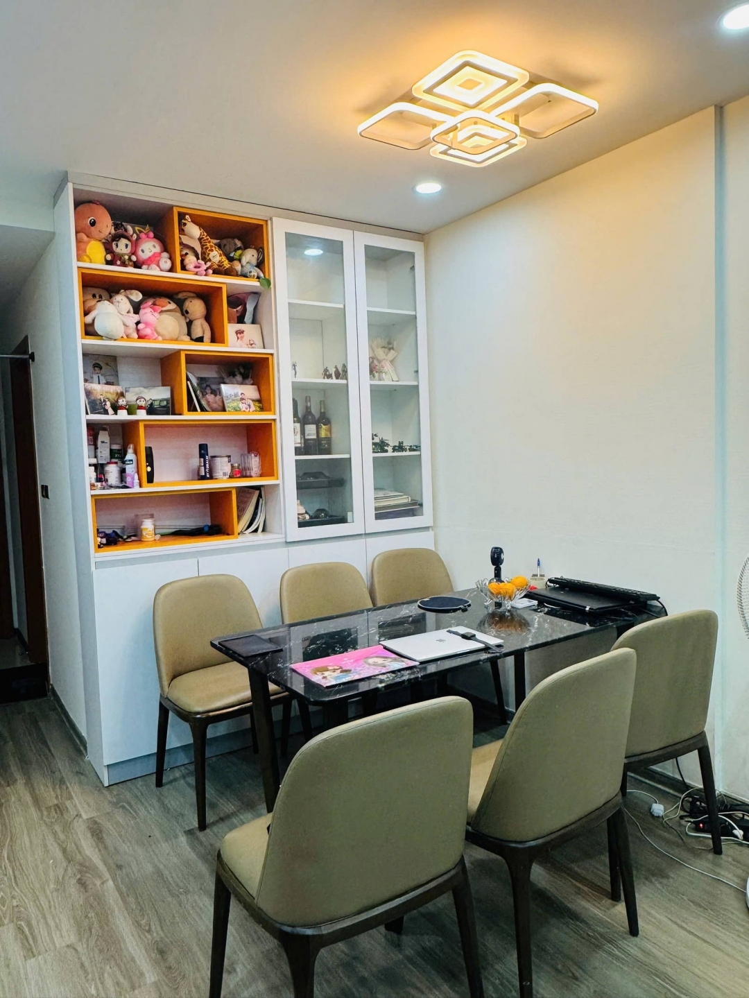 Chính chủ bán chung cư Tòa S3 Goldmark City Hồ Tùng Mậu Bắc Từ Liêm. DT80m2 – 2PN. 55 tỷ.