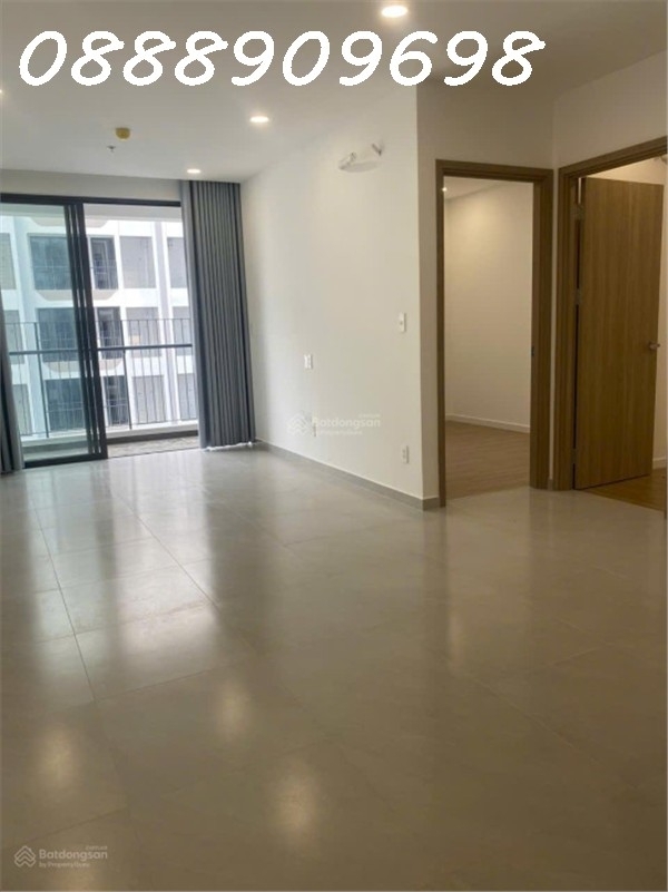 Chính chủ bán nhanh căn 70m2(2pn + 2wc) 3tỷ100. Tầng đẹp view thoáng. Đã có sổ. Hỗ trợ vay Bank