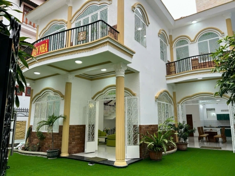 Chính chủ cần bán biệt thự 56/14 đường Vân Côi Phường 07 Quận Tân Bình