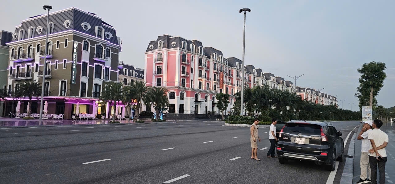 CHÍNH CHỦ CẦN BÁN CẮT LỖ SHOPHOUSE ĐỒI RỒNG – ĐỒ SƠN HẢI PHÒNG - GIÁ TỐT ĐẦU TƯ