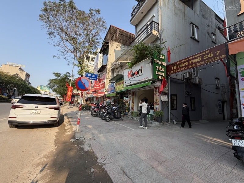 Chính chủ cần bán gấp nhà 81 m2 6 tầng tại ngõ 266 đường Nguyễn Văn Cừ phường Bồ Đề Hà Nội