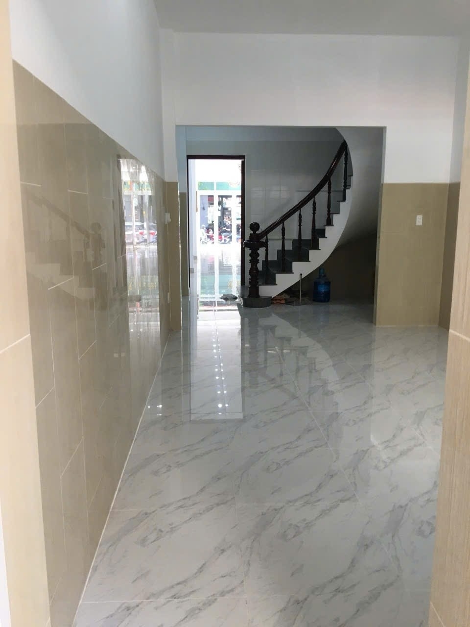 Chính chủ cần bán nhà mặt tiền Hoàng Hoa Thám Phường 13 Quận Tân Bình