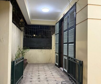 Chính chủ cho thuê nhà nguyên căn ngõ 29 Võng Thị Tây Hồ Hà Nội
