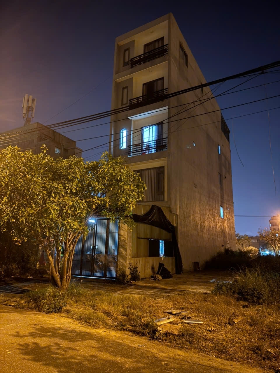 + Chính Chủ Đất Hoà Xuân vị trí đẹp sát lô góc giao nhau 2 đường 105m lề 5m nối sang đảo kim cương