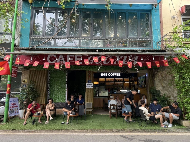 Chính chủ Sang nhượng quán cafe mặt đường Bờ Sông Sét Phường Tương Mai