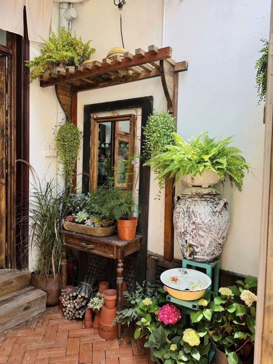 CHÍNH CHỦ SANG NHƯỢNG TIỆM HOA - CÓ THỂ KẾT HỢP LÀM QUÁN CAFE TRUNG TÂM BA ĐÌNH HÀ NỘI