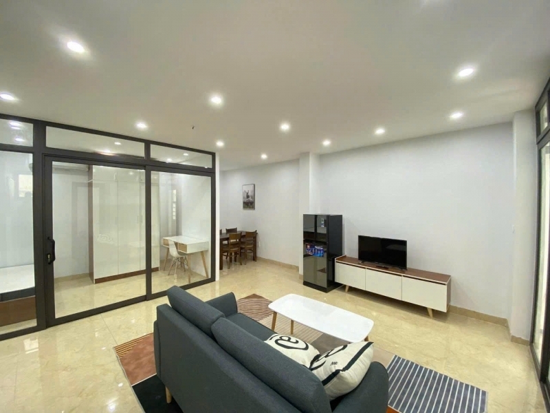 Cho thuê căn 3PN 1PK cực đẹp Full đồ sạch thoáng tại Ngõ 117 Cầu Giấy