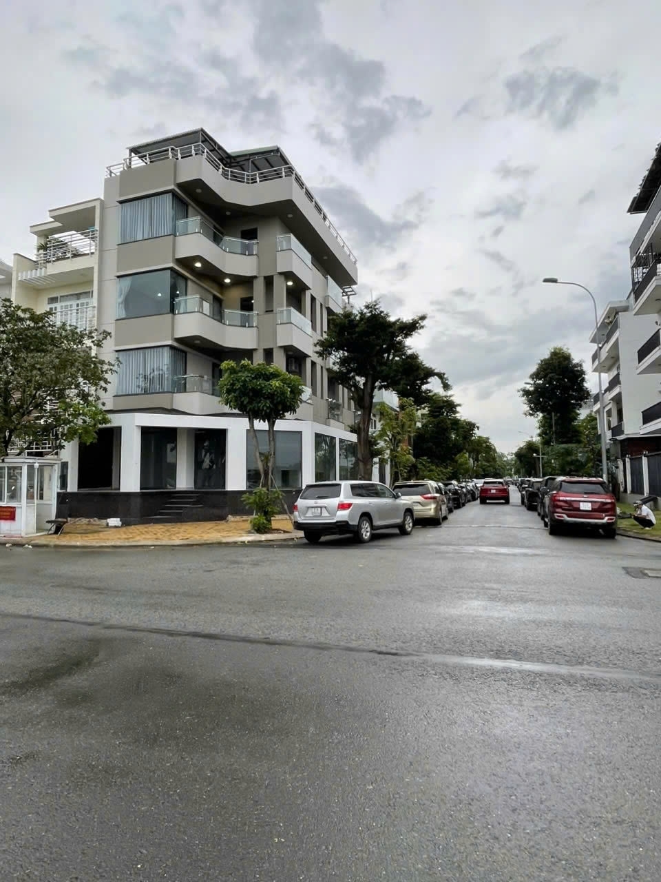 CHO THUÊ CĂN HỘ CAO CẤP - CHUẨN 5 SAO XÃ BÌNH HƯNG BÌNH CHÁNH