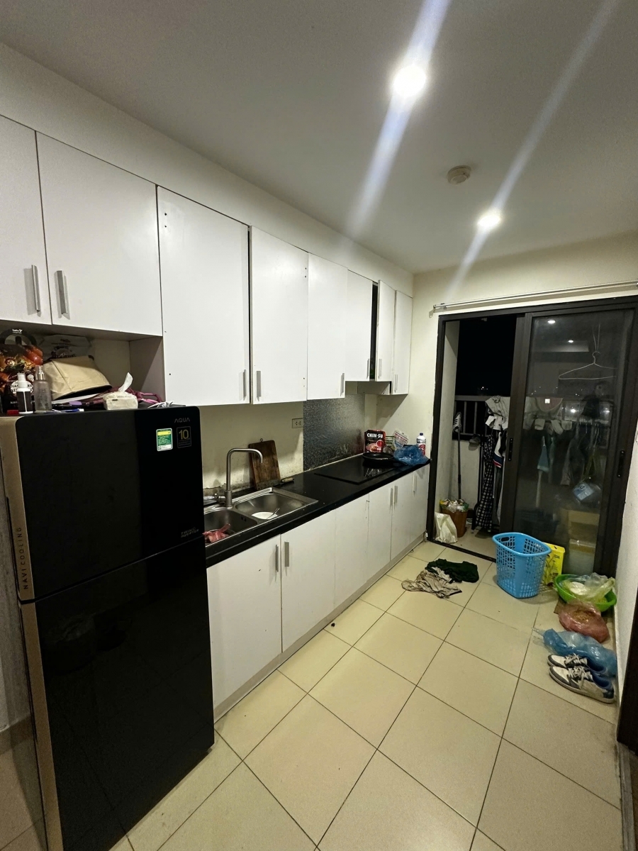 Cho thuê căn hộ tầng 12 chung cư Osaka Complex 80 m² gồm 3 phòng ngủ – 2 vệ sinh 95 triệu