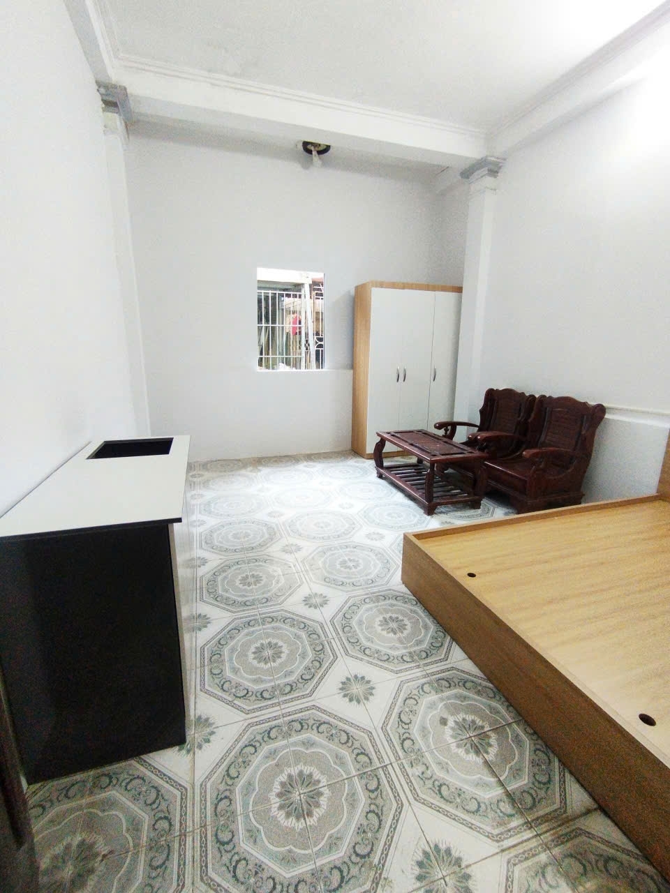 Cho thuê căn hộ tầng 3 phố Trường Chinh 50m2 2 ngủ 1 vệ sinh 7.5 Triệu/th