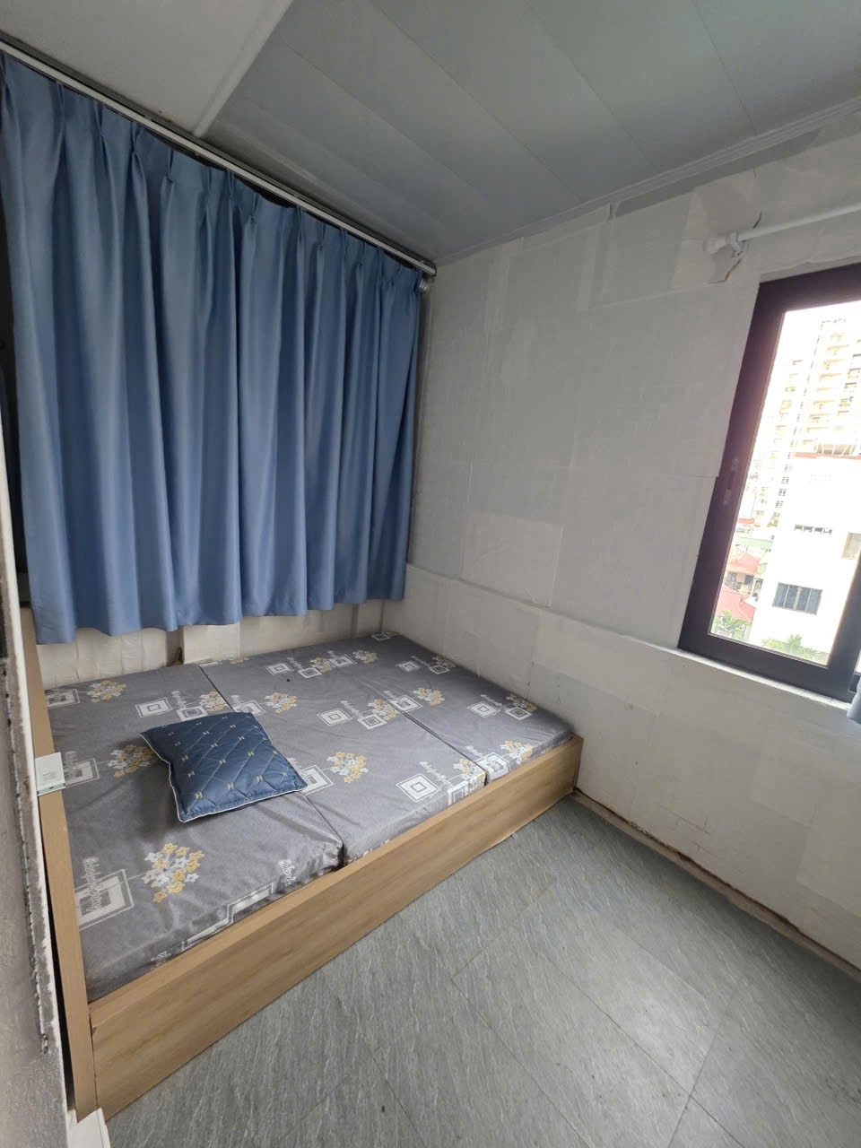 Cho Thuê Ccmn 1Pn 1Pk thoáng tại chỉ 4tr ngõ 603 Lạc Long Quân Tây Hồ