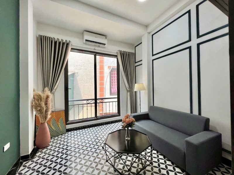 Cho Thuê Ccmn đẹp 100% thoáng sáng ngõ 82 Kim Mã Ba Đình