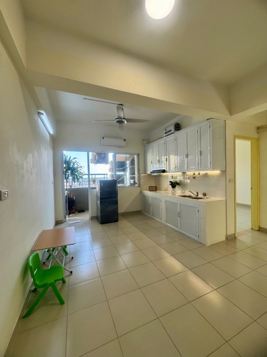 Cho thuê chung cư tầng 15 Vĩnh Hoàng72m² 2 ngủ 10 Triệu