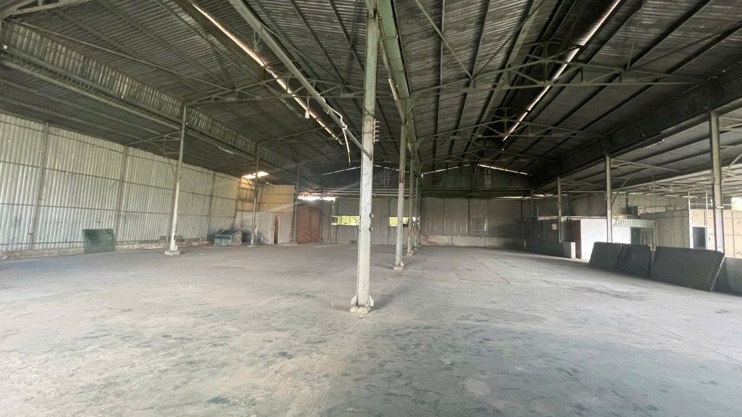Cho thuê full nhà xưởng 1300m2 tại Dĩ An