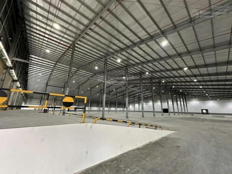 Cho thuê kho xưởng 1.700m² KCN Tân Bình gần Trường Chinh nền bê tông PCCC đầy đủ