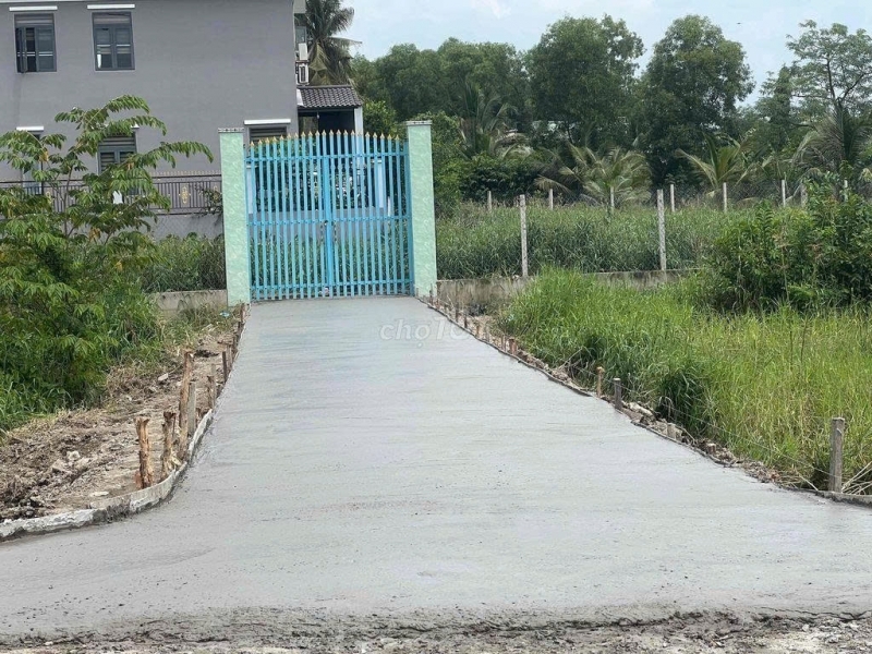 CHO THUÊ MẶT BẰNG ĐẤT TRỐNG 1800M2 MẶT TIỀN Đ.NGUYỄN VĂN LONG XÃ QUY ĐỨC BÌNH CHÁNH