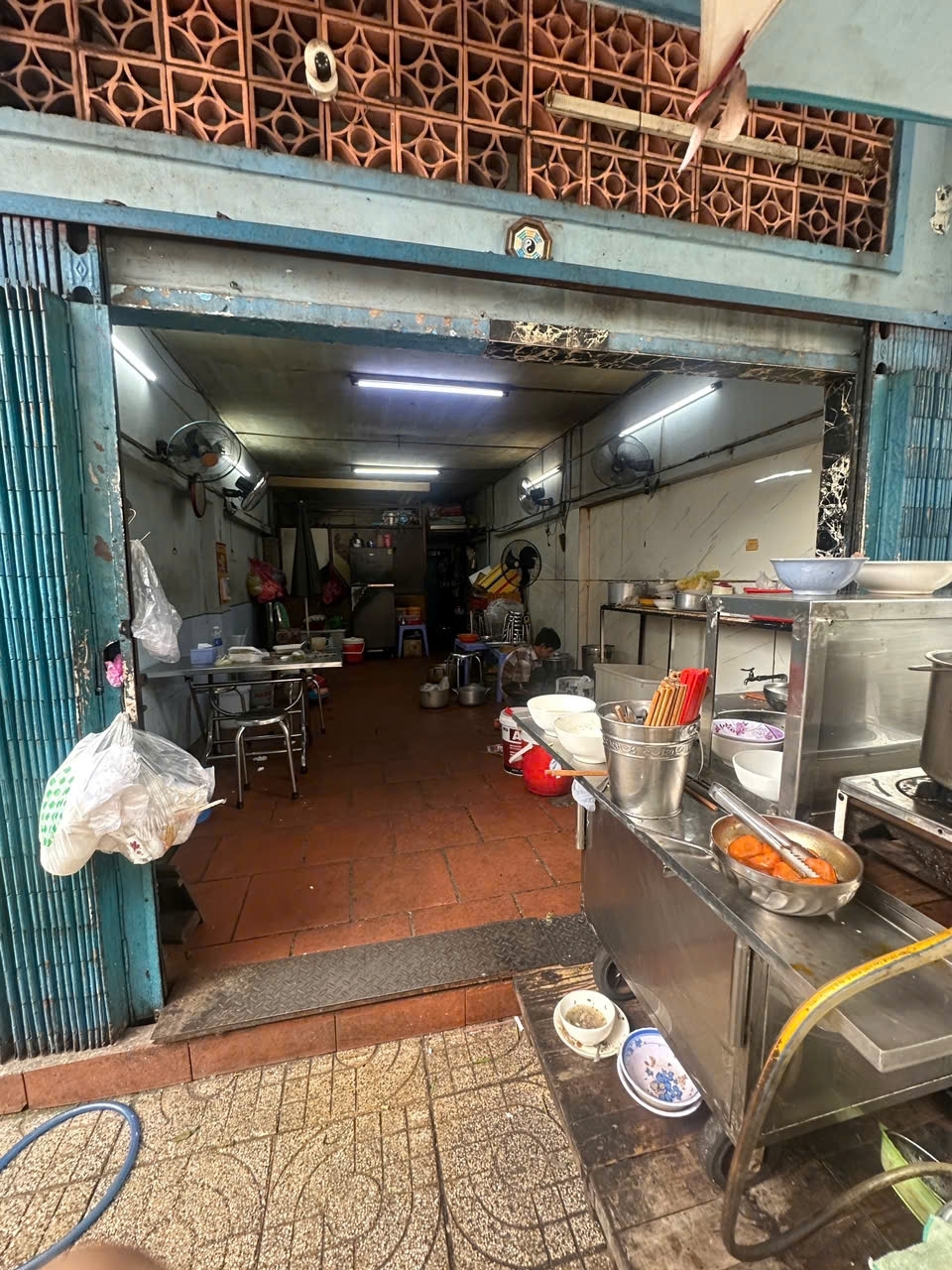 CHO THUÊ MẶT BẰNG MẶT TIỀN – QUẬN 5 TP HCM