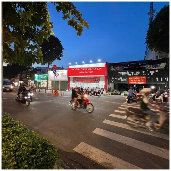 Cho thuê mặt bằng Quang Trung P.8 Gò Vấp 10.5x30m 90tr TL