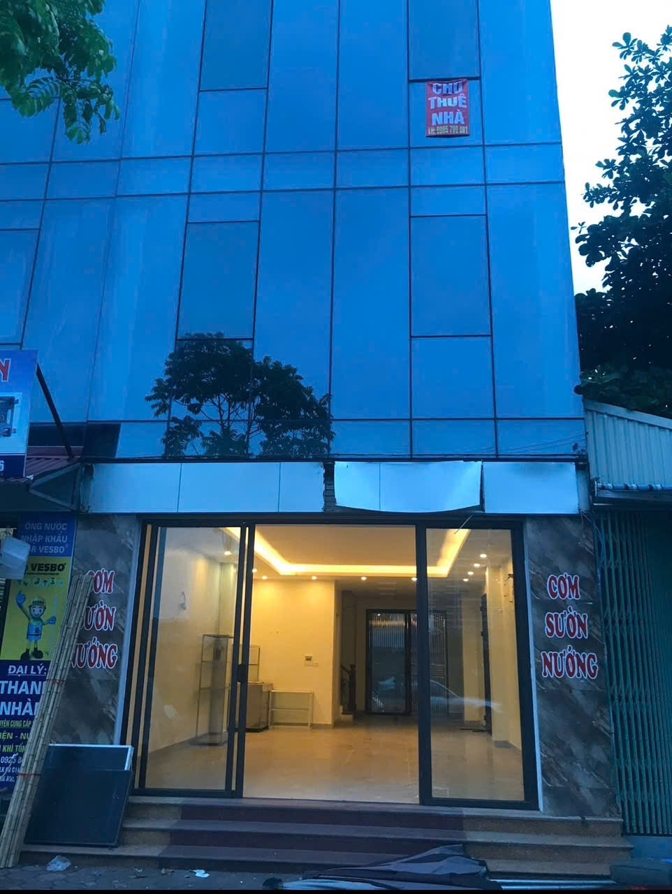 Cho Thuê mặt bằng tầng 1 Mặt Đường Trung Văn phường Đại Mỗ.