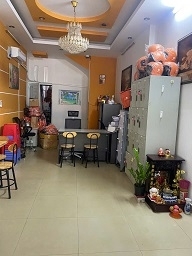 Cho Thuê Mặt Bằng Tầng Trệt – Làm Văn Phòng Ở Lại Được – Trung tâm Quận 7