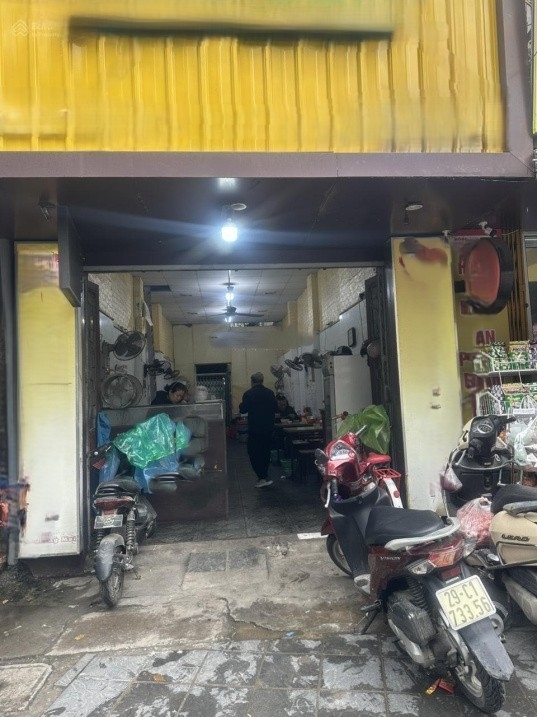 Cho thuê MBKD  tầng 1 mặt phố Hồng Mai hàng ăn bún phở cà phê 50m2 mt 4m 14 triệu