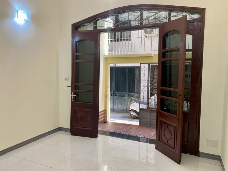 Cho thuê nguyên căn giá rẻ Ngọc Hồi 60m 3 tầng mặt tiền 4m 8.5tr/th Hoàng Mai.